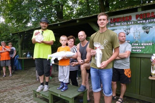 12-rodzinne-zawody-karpiowe25-2016C4D5B1CD-8FF0-0A4F-042C-4110966226EF.jpg